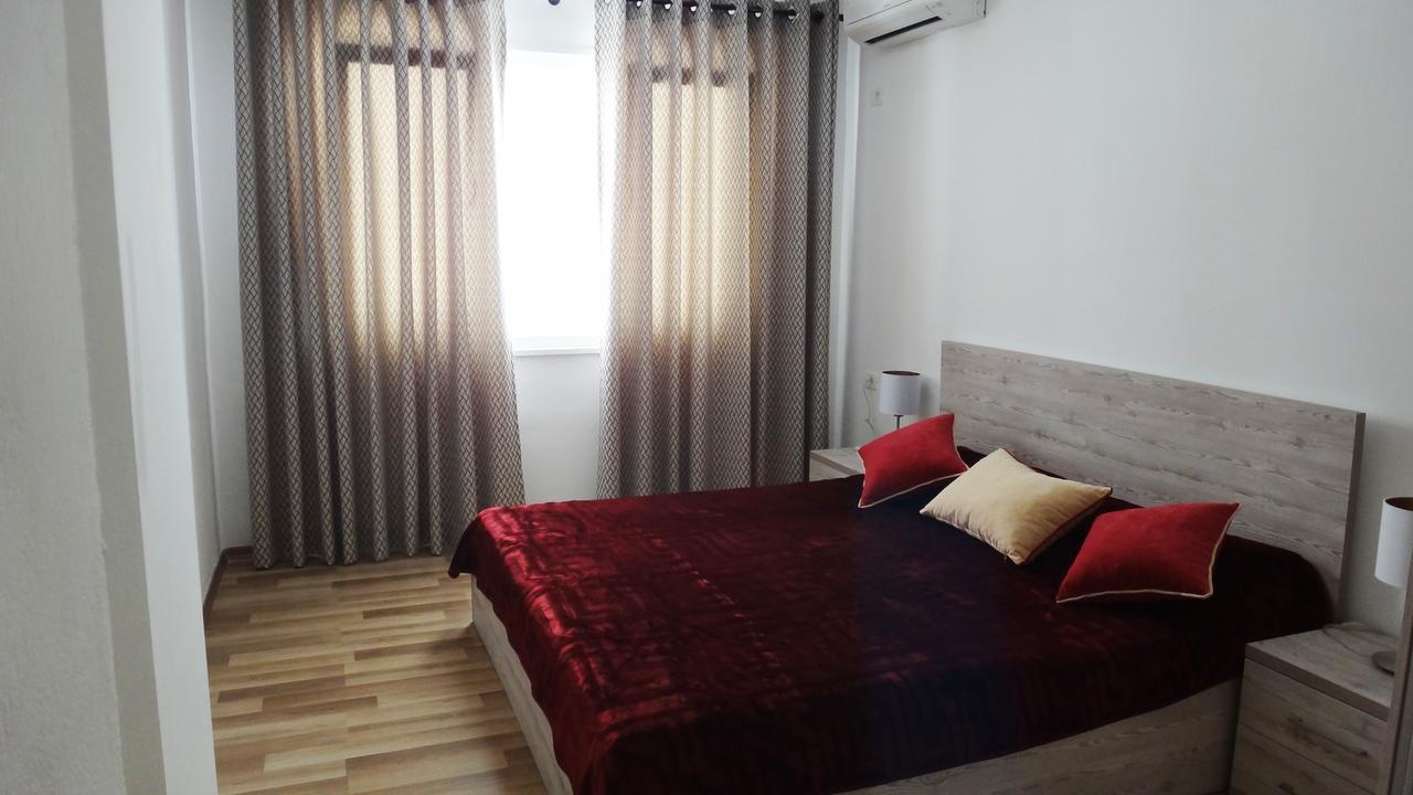Apartments In White Residence Sarandë 외부 사진