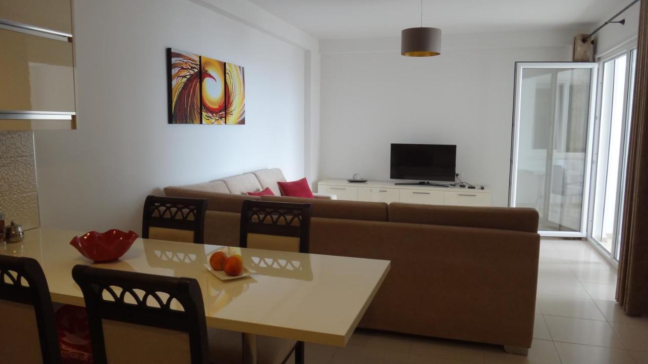 Apartments In White Residence Sarandë 외부 사진